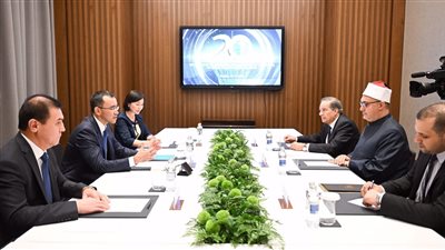 أمين البحوث الإسلامية يلتقي رئيس مركز نور سلطان لتنمية الحوار بين الأديان والحضارات