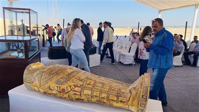 تفاصيل الكشف الأثري الجديد بالمنيا.. جبانة لكبار موظفي وكهنة الدولة الحديثة.. وأول بردية كاملة لكتاب الموتى