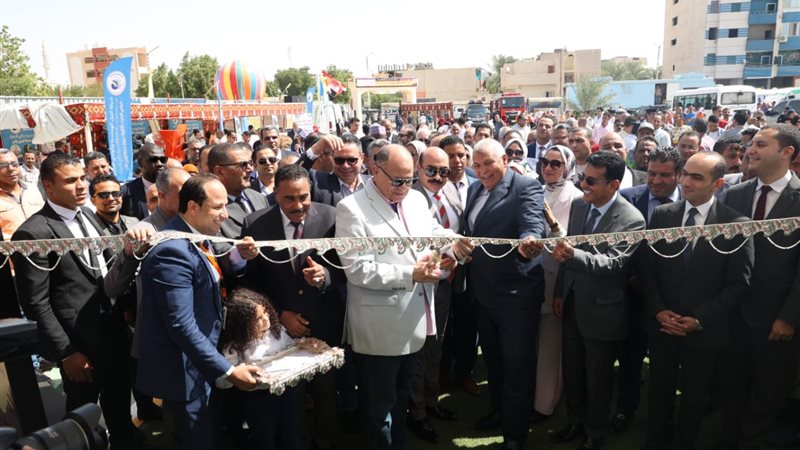 افتتاح الملتقي التسويقي