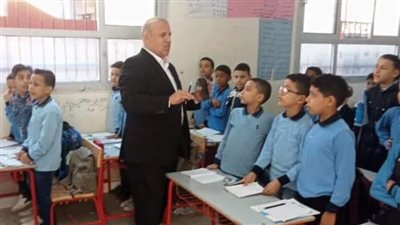 وكيل تعليم دمياط يتفقد سير العملية التعليمية بمدارس كفر سعد