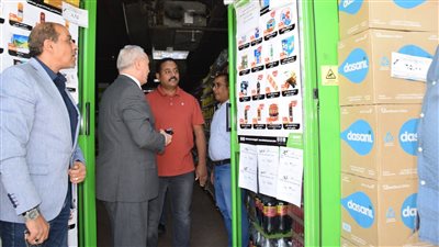 محافظ الأقصر يتابع تطبيق مبادرة تخفيض أسعار المنتجات الأساسية