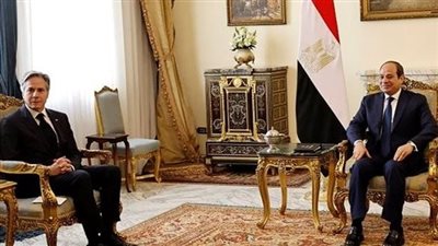 خبير عسكري يكشف سابقة لم تحدث من قبل خلال لقاء السيسي وبلينكن