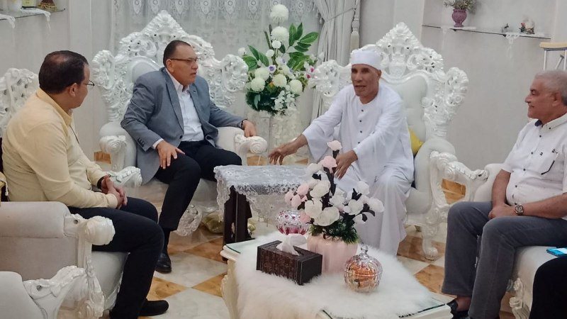 محافظ الشرقية يهنئ