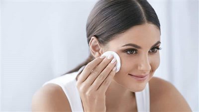 وصفة طبيعية لتنعيم البشرة وإزالة البثور السوداء منها