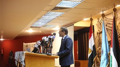 نقيب الصحفيين: رصدنا تضليلًا وانحيازًا من الإعلام الغربي للكيان المحتل ضد الشعب الفلسطيني ( فيديو وصور)