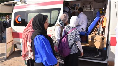 إقبال كبير على التبرع بالدم تضامنا مع أهالي غزة بحملة جامعة أسيوط