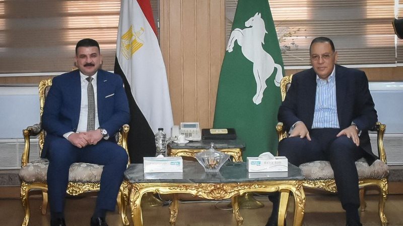 محافظ الشرقية يلتقى