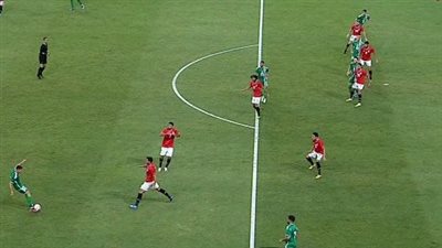 هدف ملغى للمحاربين، تعادل سلبي مستمر بين مصر والجزائر بعد 60 دقيقة 