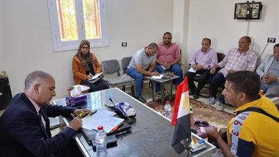  رئيس مركز الداخلة يعقد لقاءات جماهيرية ويبحث مطالب وشكاوى المواطنين 