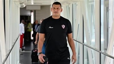 بعد انتهاء اجتماع مجلس الإدارة، وصول الجهاز الفني لنادي الزمالك (صورة)