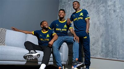 صن داونز يكشف قميصه الجديد، مستوحى من لون السماء وأخف وزنا