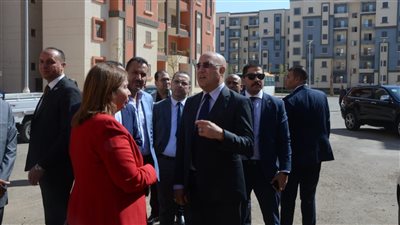 وزير الإسكان: تنفيذ 92 ألف شقة لمحدودي الدخل بحدائق العاصمة