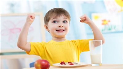 أكلات قدميها على الريق لطفلك يوميا لتقوية مناعته