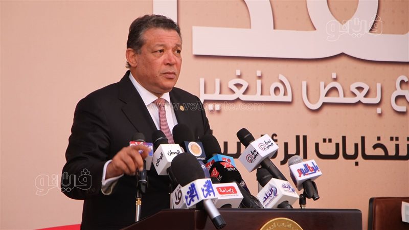  حازم عمر،فيتو