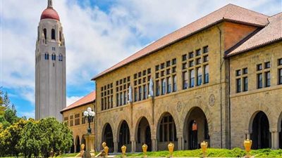 ستانفورد الأمريكية تختار رئيس جامعة مصرية ضمن أفضل 2% من علماء النانوتكنولوجي 