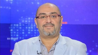 البورصة المصرية تتخطى المستوى 22000 اليوم وخبير يوضح تفاصيل حركة التداولات