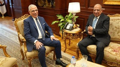 النائب العام يستقبل محمود عصمت وزير قطاع الأعمال (صور)