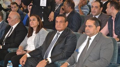 وزير التنمية المحلية: تنفيذ 9300 مشروع بتكلفة 141 مليار جنيه 