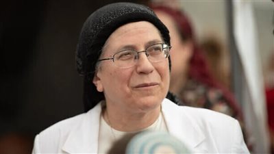 انصرفي من هنا أنت خائنة، لحظة طرد وزيرة إسرائيلية من البحر الميت (فيديو)