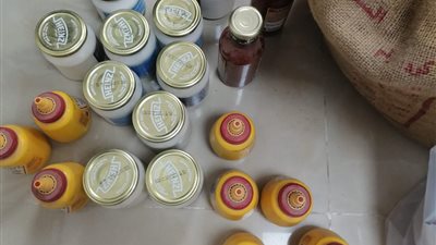 ضبط 200 عبوة مواد غذائية منتهية الصلاحية بالبحيرة (صور)