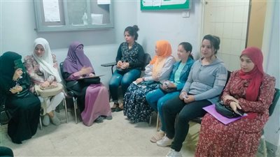 مقابلات مع شباب لبدء التدريب على 4 مهن بالمنيا