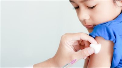 هل يقتصر تطعيم الحمى الشوكية على الأطفال فقط؟ فاكسيرا توضح