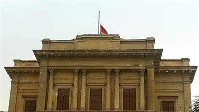 مجلس الشيوخ ينكس أعلامه حدادًا على ضحايا فلسطين