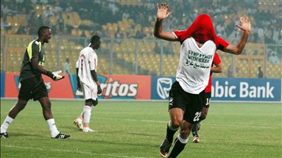 تسييس الرياضة والكيل بمكيالين.. أندية أوروبا تتعاطف مع أوكرانيا والاحتلال الإسرائيلي وتعاقب لاعبيها بسبب فلسطين.. فضائح تكشف مزاعم عدم خلط السياسة بالرياضة