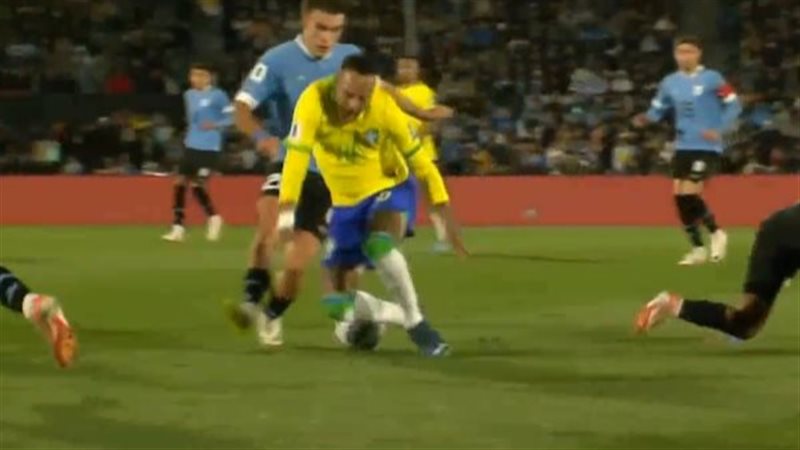 البرازيل وأوروجواي،