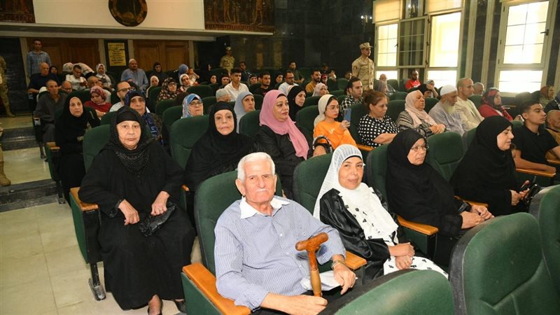 محافظ الغربية يكرم
