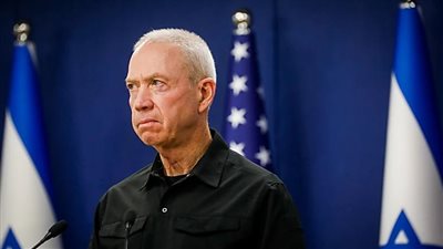 وزير الدفاع الإسرائيلي: لم نخُض حربا بهذا الحجم منذ 1973 وهزيمتنا تعني نهايتنا