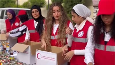 هدى المفتي وهنا الزاهد يشاركان الهلال الأحمر المصري لدعم شعب فلسطين