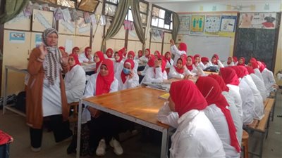 ندوة عن التوعية بخطورة الزواج المبكر في البحيرة (صور)