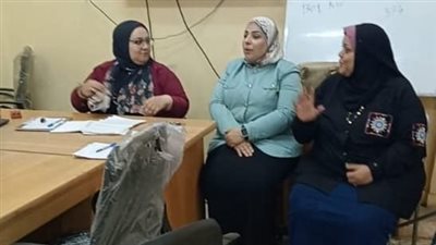 توعية الفتيات بشأن تنظيم الأسرة بمركز تدريب مهني بالقاهرة