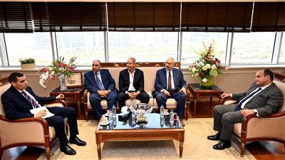 وزير الصناعة يبحث مع شركة البشائر السعودية خطتها لإقامة مشروع بالسوق المصري 