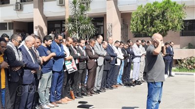 محامو الإسماعيلية يؤدون صلاة الغائب على أرواح شهداء غزة (فيديو وصور) 