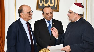 وزير الأوقاف ونظيره التونسي يؤكدان حق الشعب الفلسطيني في إقامة دولته 