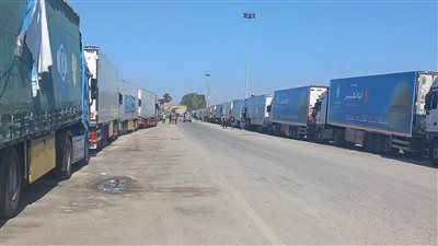 استمرار اعتصام أعضاء التحالف الوطني أمام معبر رفح البري (صور)