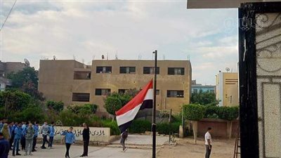 طلاب المنيا يقفون دقيقة حداد على أرواح شهداء غزة