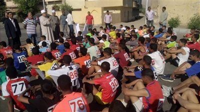 طلاب منطقة الأقصر الأزهرية يؤدون منافسات اختراق الضاحية