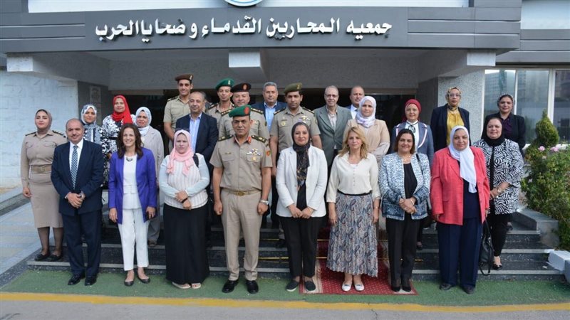 زيارة وفد جامعتي
