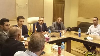 رئيس المنطقة الصناعية بجمصة يستقبل وفد منسقي المبادرة الوطنية 