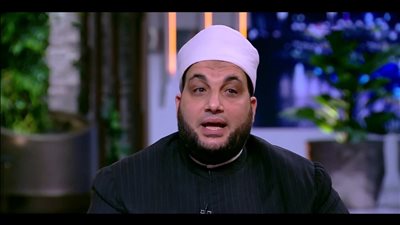 عالم بالأوقاف يدعو المصريين بالالتفاف حول الرئيس السيسي 