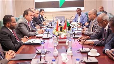 وزير الصحة يلتقي نظيره السوداني لبحث تعزيز سبل التعاون