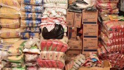 العثور على مواد غذائية مجهولة المصدر داخل مصنعين بالمرج والقطامية