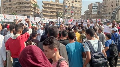 توافد أهالي البحيرة على ميدان جلال قريطم لأداء صلاة الغائب على أرواح شهداء غزة (صور)