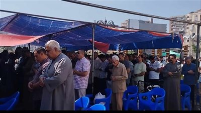 أداء صلاة الغائب على أرواح شهداء غزة من البحيرة (فيديو)