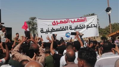 انطلاق مسيرة من ميدان الشبان المسلمين بسوهاج دعما للقضية الفلسطينية (فيديو)