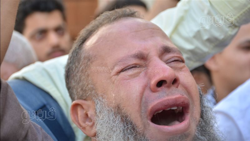 بكاء المصريين أثناء