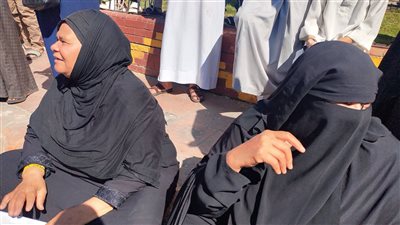 سيدات قنا يهتفن ضد العدوان الغاشم على أهالي غزة (فيديو)